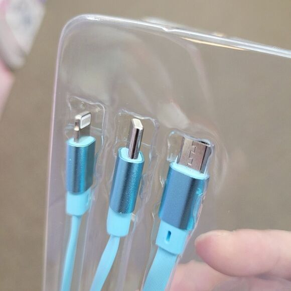 Brand New Sanrio Cinnamonroll 3 in 1 Charging Cable - Picture 6 of 10